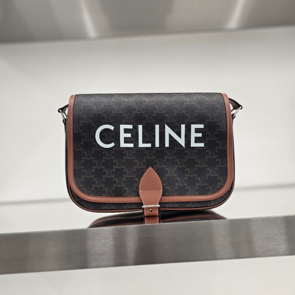 [아울렛] 셀린느 트리옹프 캔버스 폴코 메신저백 193902BZK.04LI