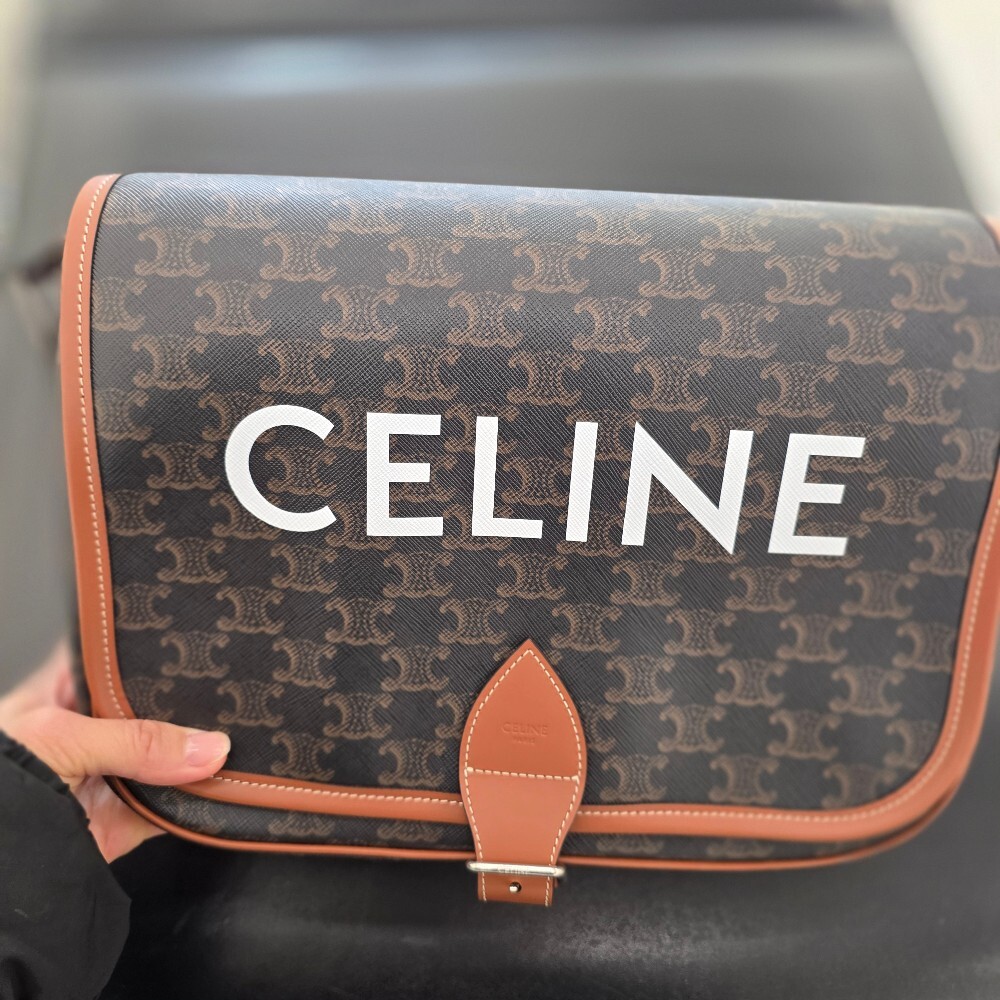 [아울렛] 셀린느 트리옹프 캔버스 폴코 메신저백 193902BZK.04LI