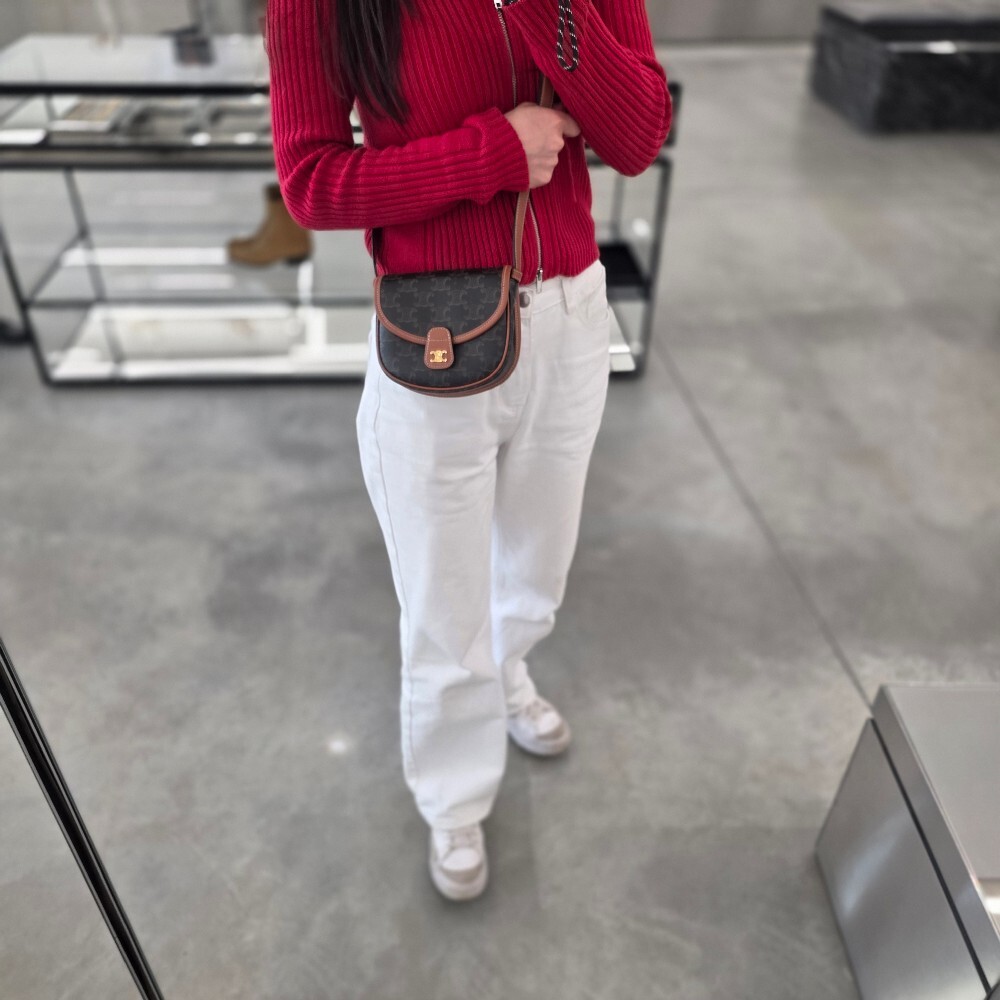 [아울렛] 셀린느트리옹프캔버스미니베사체백 196702BZJ.04LU