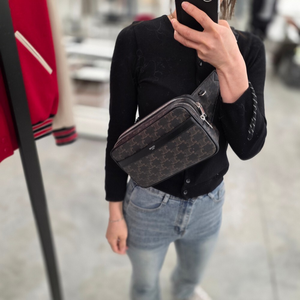 [아울렛] 셀린느 트리옹프 캔버스 슬링백 116162FWK.38SI