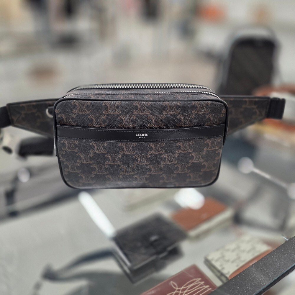 [아울렛] 셀린느 트리옹프 캔버스 슬링백 116162FWK.38SI