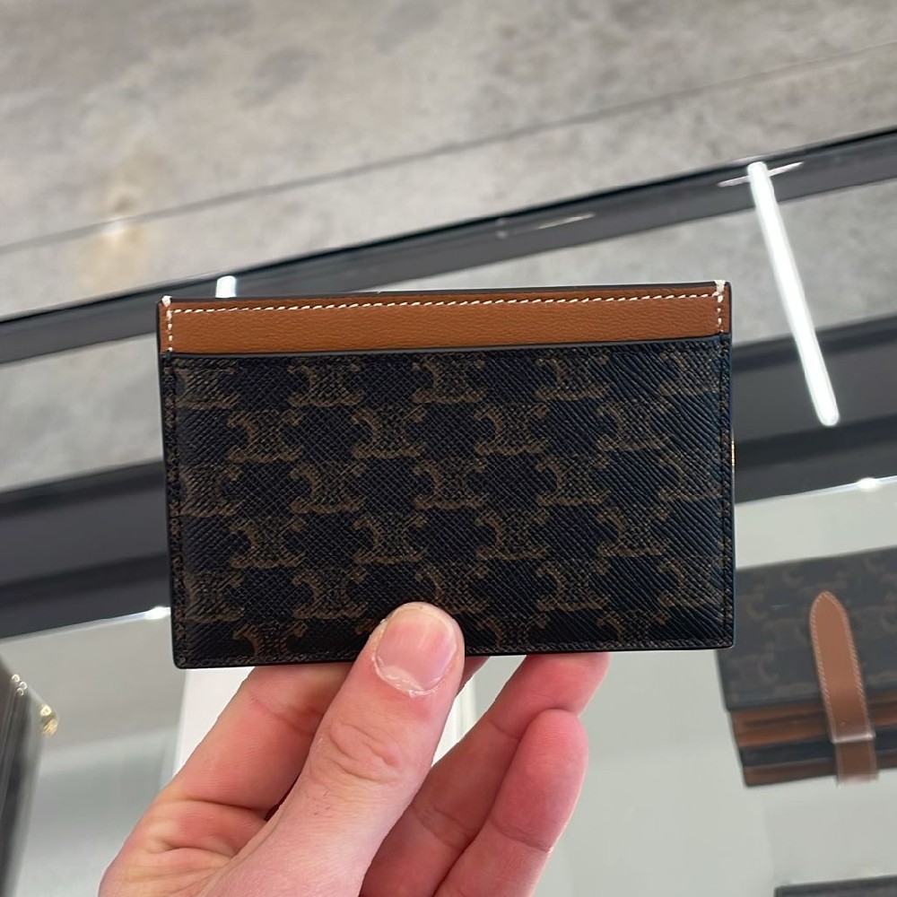 [아울렛] 셀린느 트리옹프 캔버스 카드지갑 10B702CLY.04LU