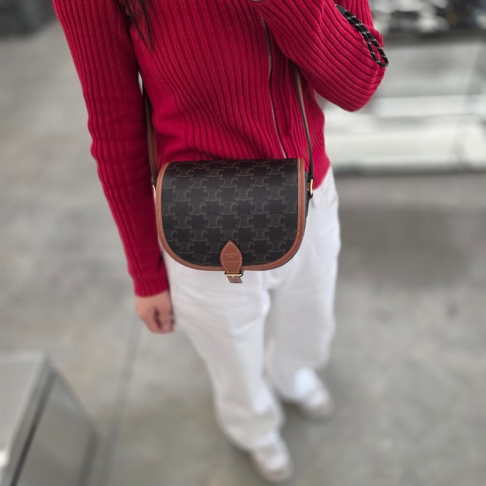 [아울렛] 셀린느 트리옹프 캔버스 폴코백 191502BZJ.04LU