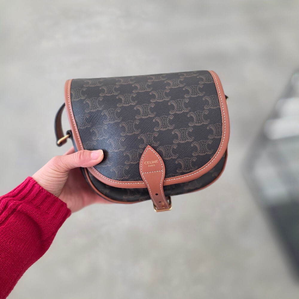 [아울렛] 셀린느 트리옹프 캔버스 폴코백 191502BZJ.04LU