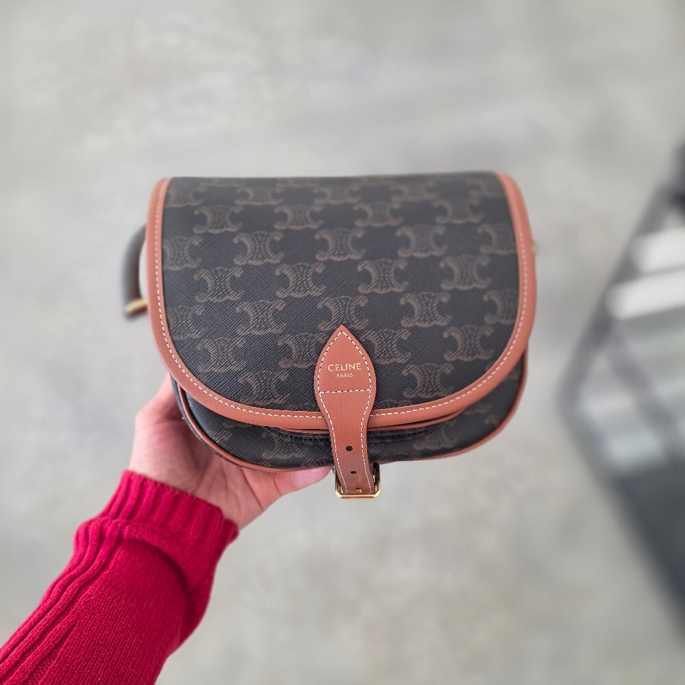 [아울렛] 셀린느 트리옹프 캔버스 폴코백 191502BZJ.04LU