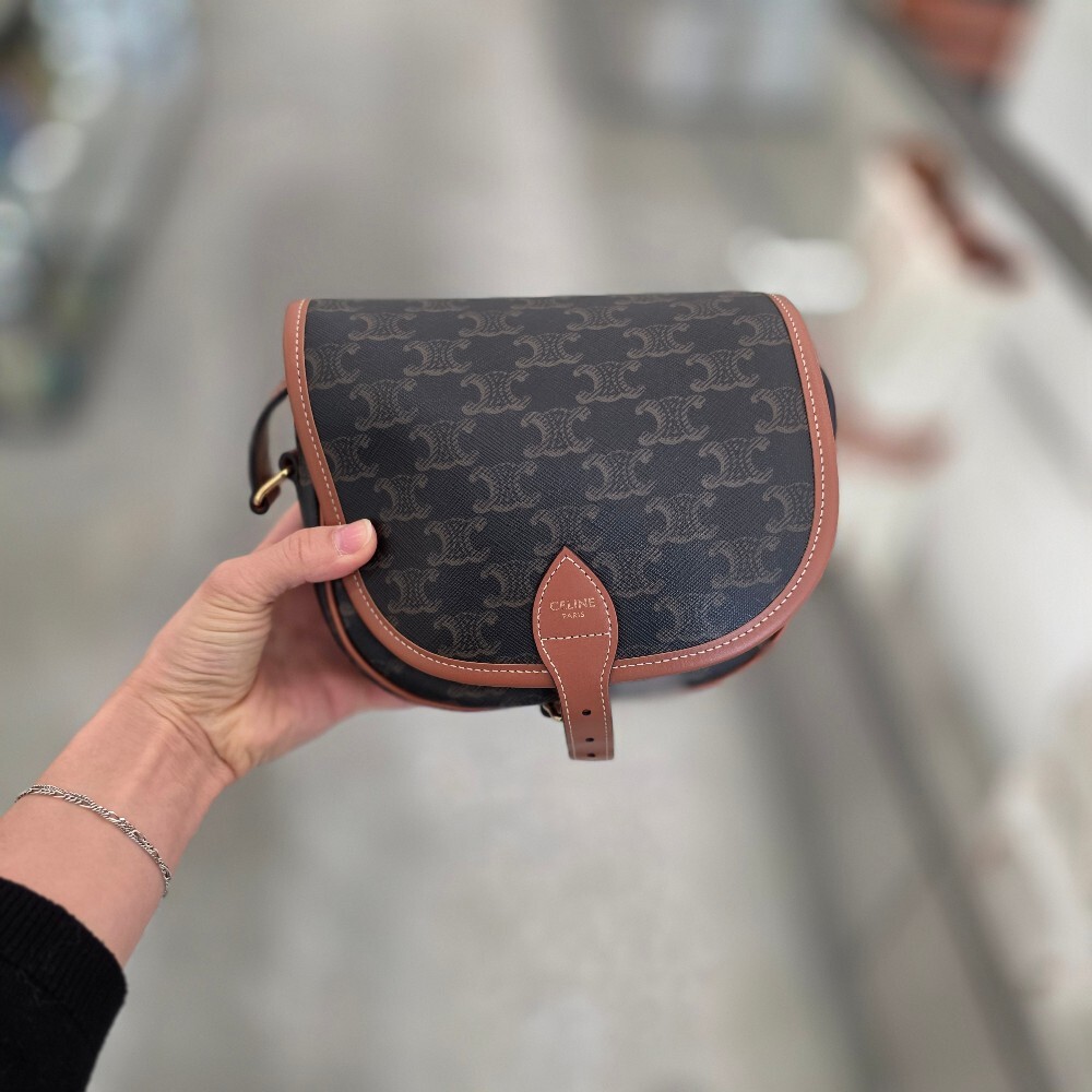 [아울렛] 셀린느 트리옹프 캔버스 폴코백 191502BZJ.04LU