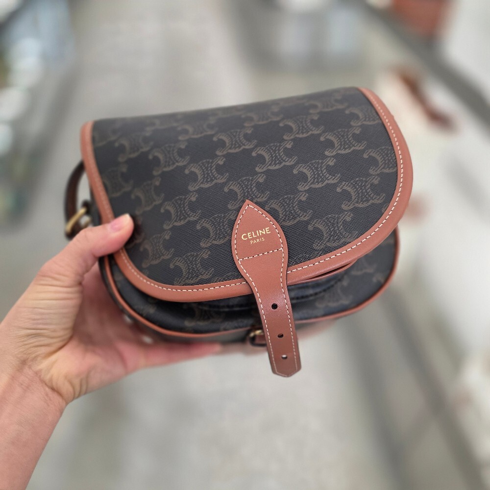 [아울렛] 셀린느 트리옹프 캔버스 폴코백 191502BZJ.04LU