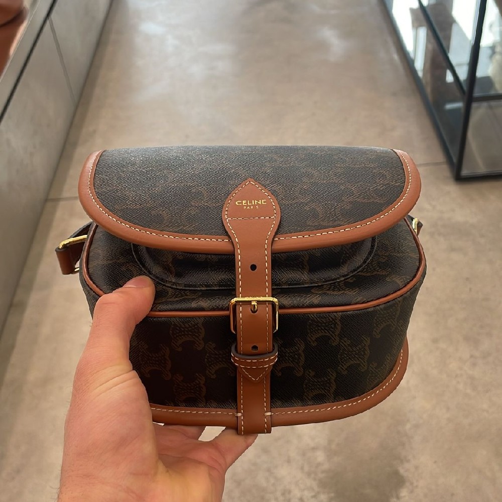 [아울렛] 셀린느 트리옹프 캔버스 폴코백 191502BZJ.04LU