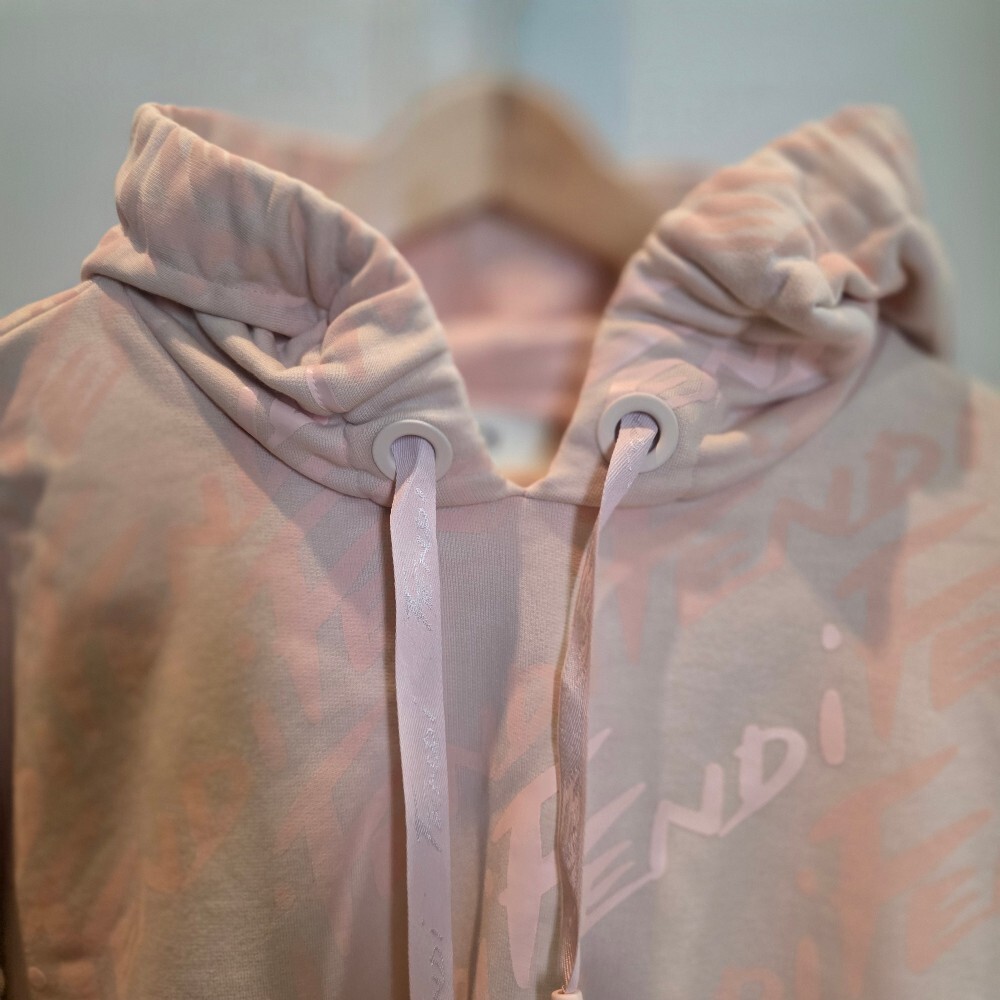 [아울렛] 펜디 로고 크롭 여성 후드 티셔츠 FAF191 AGOI 12CPC