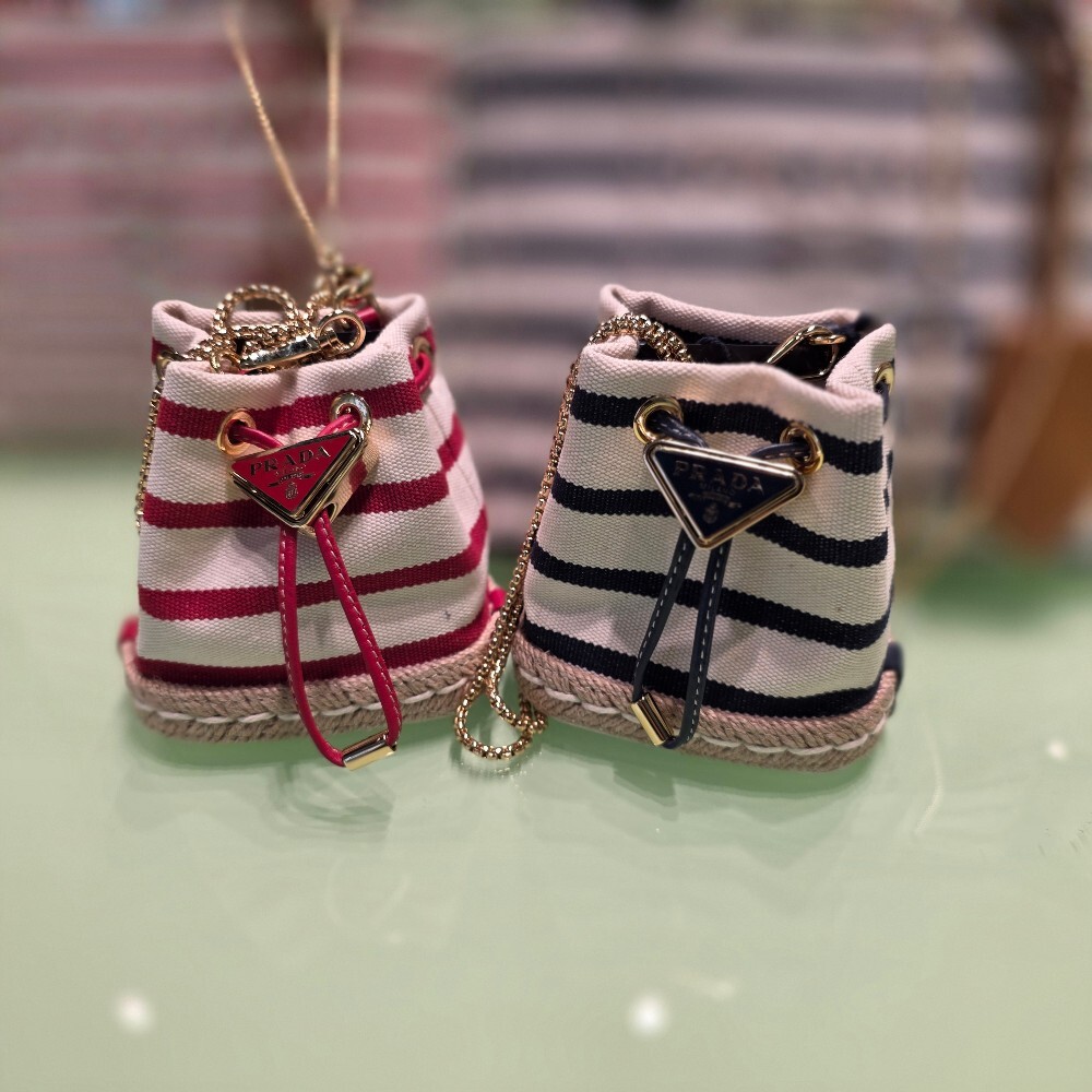 [아울렛] 프라다 스트라이프카나파미니파우치백 1NR16H