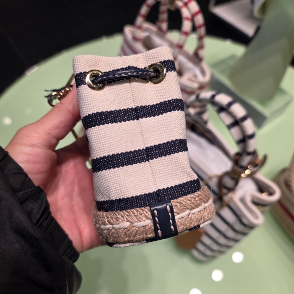 [아울렛] 프라다 스트라이프카나파미니파우치백 1NR16H