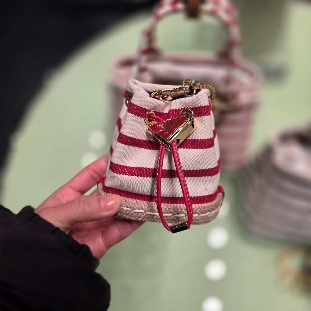 [아울렛] 프라다 스트라이프카나파미니파우치백 1NR16H