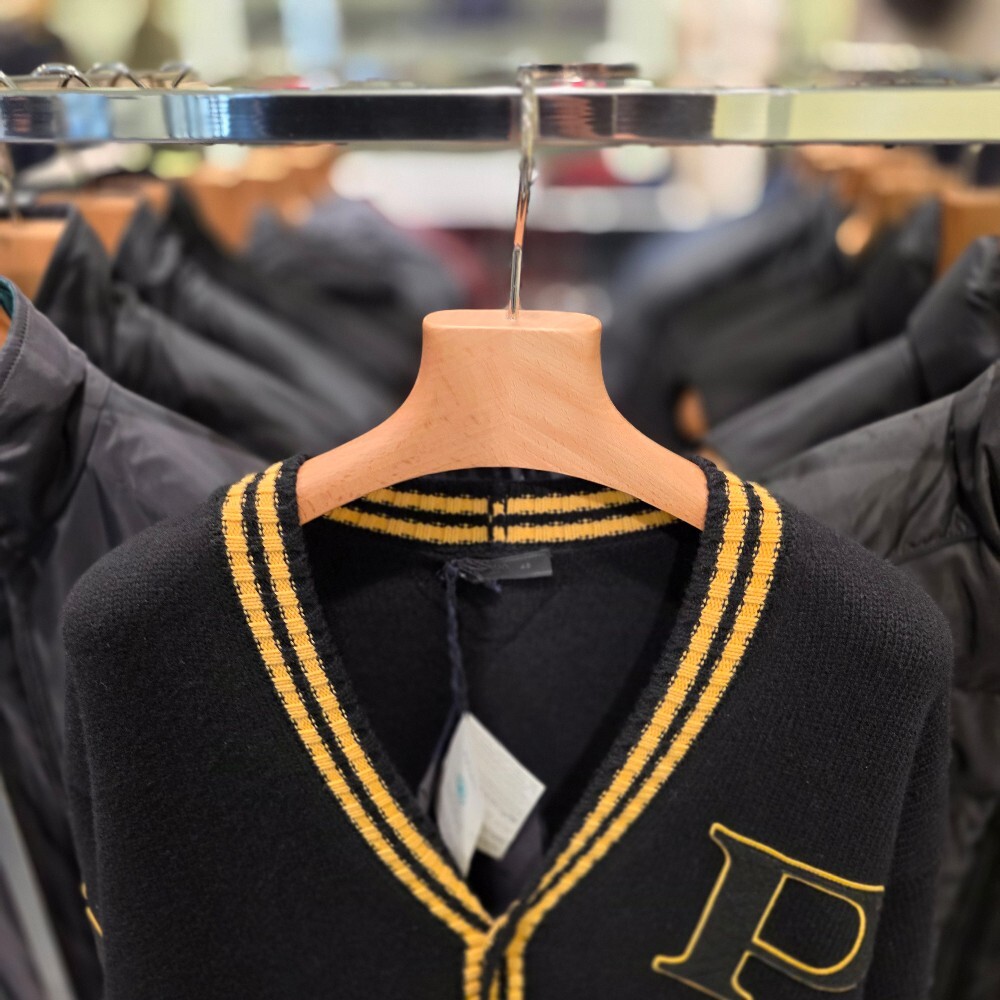 [아울렛] 프라다 캐시미어 울 남성 가디건 UMG359