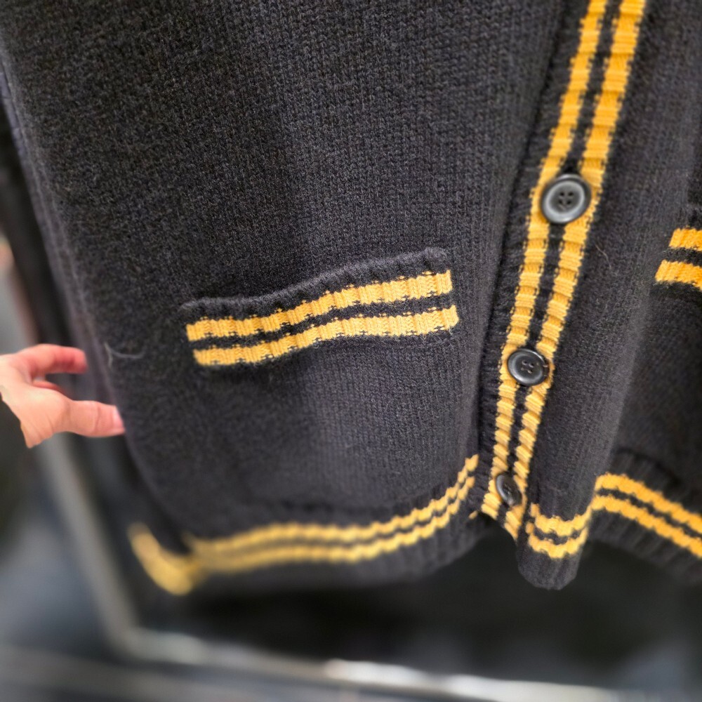 [아울렛] 프라다 캐시미어 울 남성 가디건 UMG359