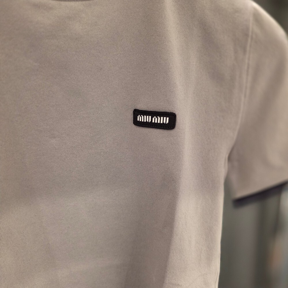 [아울렛] 미우미우 여성 반팔 티셔츠 MMLA88