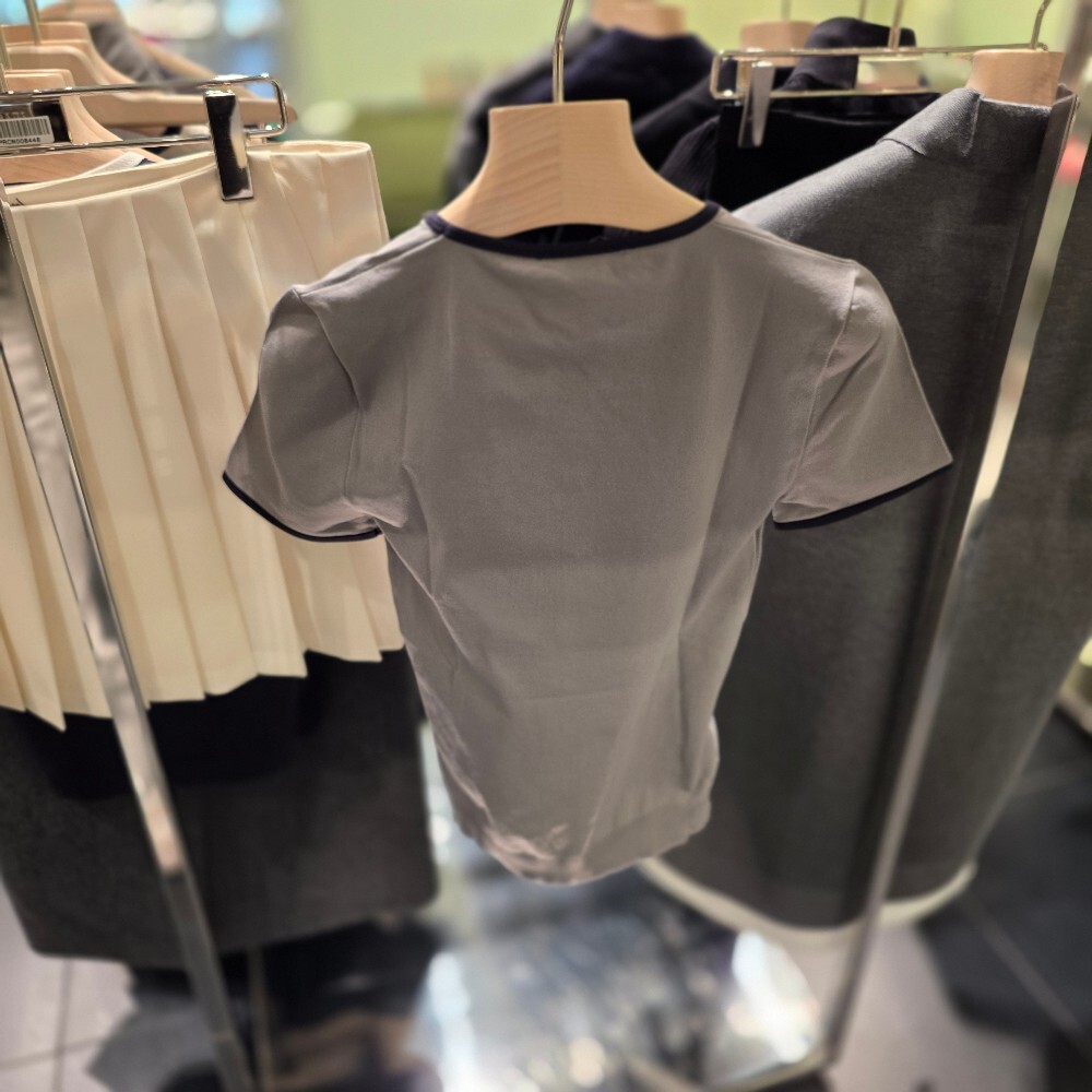 [아울렛] 미우미우 여성 반팔 티셔츠 MMLA88