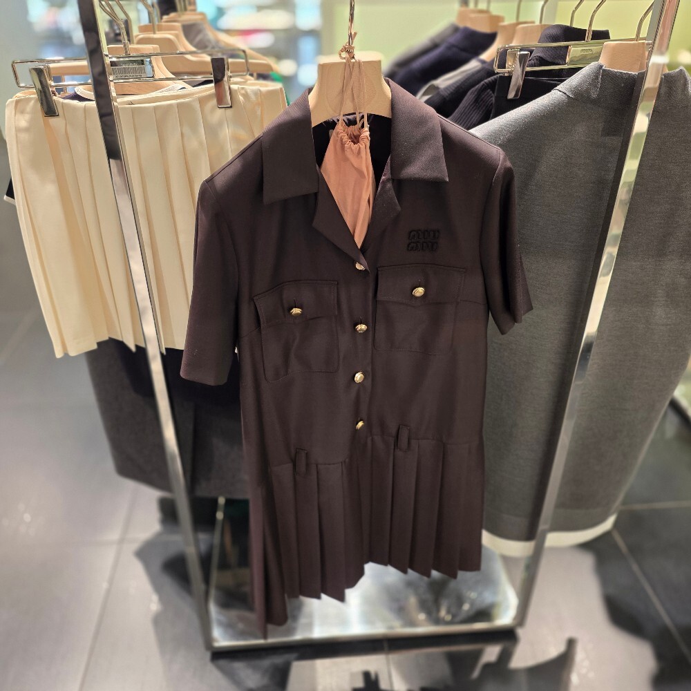 [아울렛] 미우미우 로고 벨트 여성 미니 원피스 MF5711