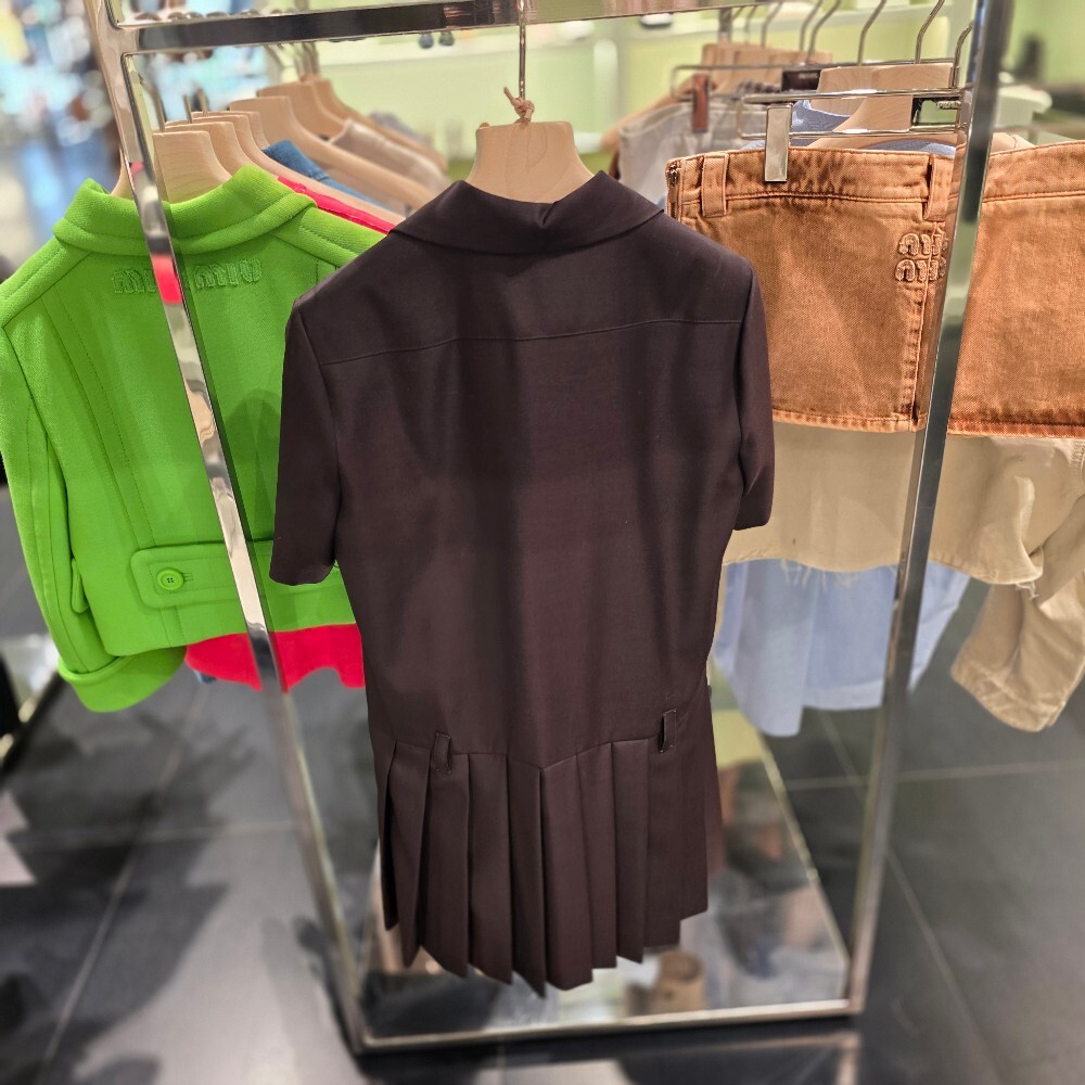 [아울렛] 미우미우 로고 벨트 여성 미니 원피스 MF5711