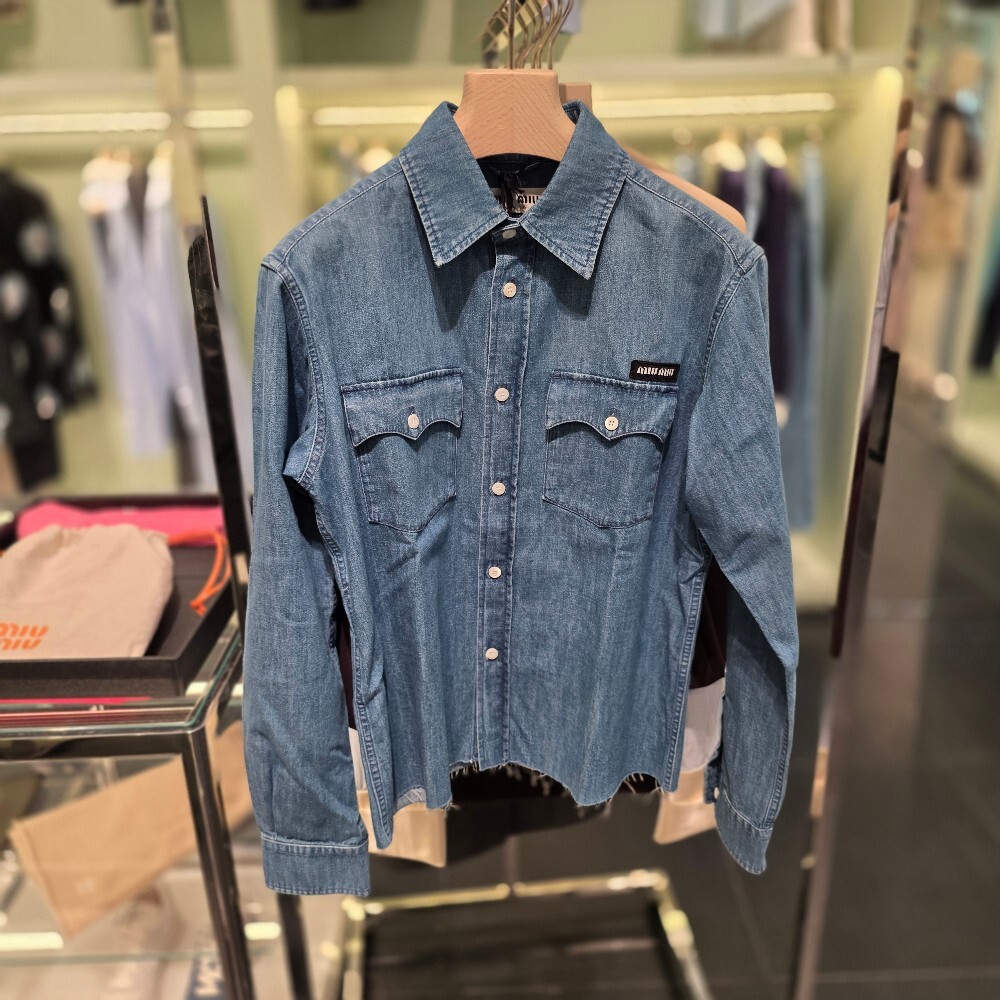 [아울렛] 미우미우 로고 여성 데님 셔츠 GWC123