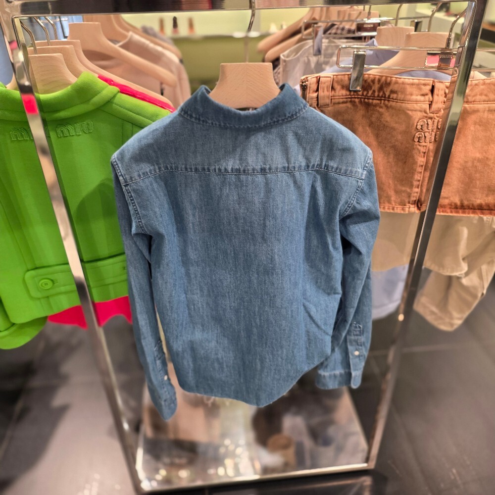 [아울렛] 미우미우 로고 여성 데님 셔츠 GWC123