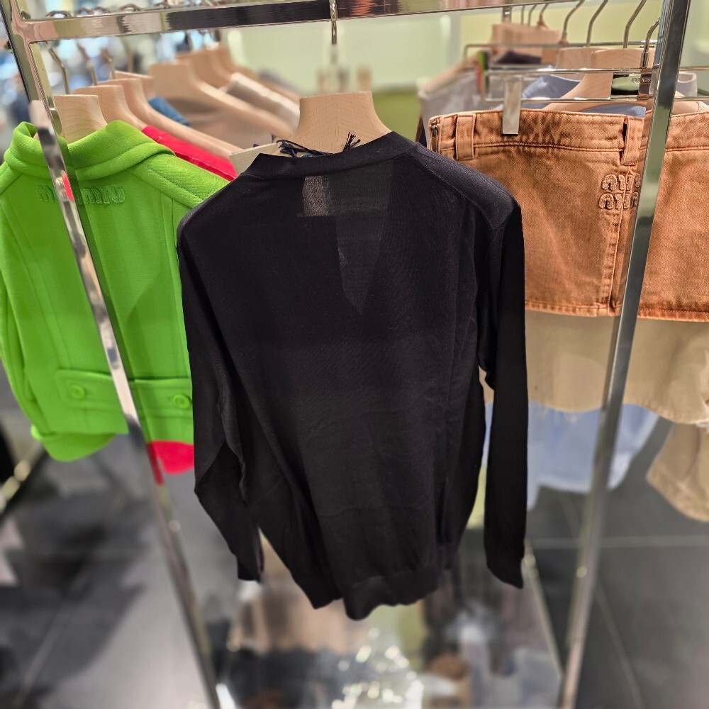 [아울렛] 프라다 실크 여성 가디건 P25M89