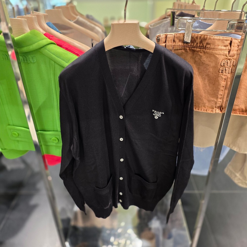 [아울렛] 프라다 실크 여성 가디건 P25M89