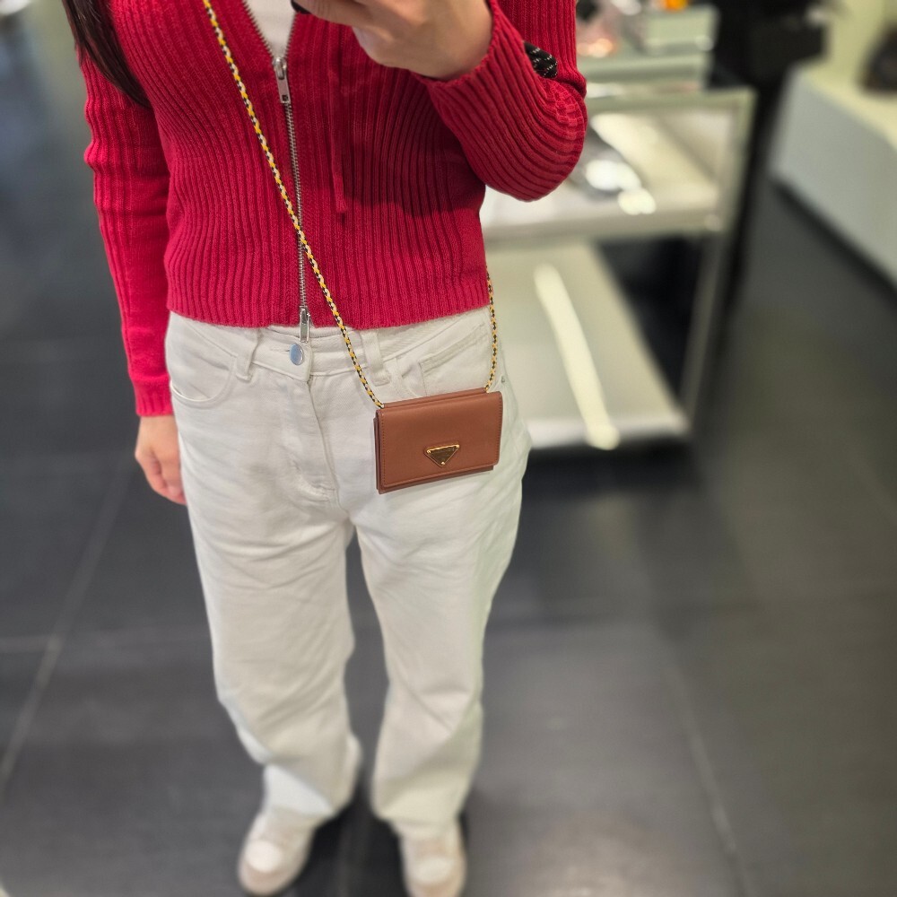 [아울렛] 프라다 삼각로고 우븐 스트랩 카드 지갑 1MR046