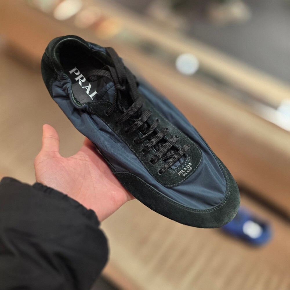 [아울렛] 프라다 컬랩스 리나일론 남성 스니커즈 2EG479