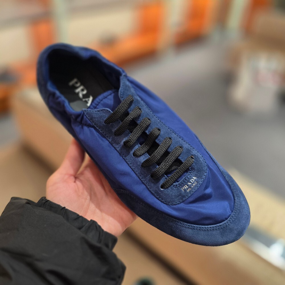 [아울렛] 프라다 컬랩스 리나일론 남성 스니커즈 2EG479
