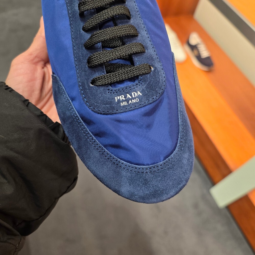 [아울렛] 프라다 컬랩스 리나일론 남성 스니커즈 2EG479