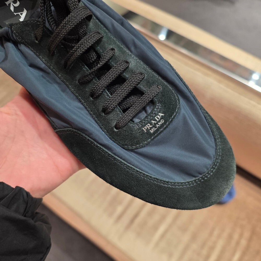 [아울렛] 프라다 컬랩스 리나일론 남성 스니커즈 2EG479