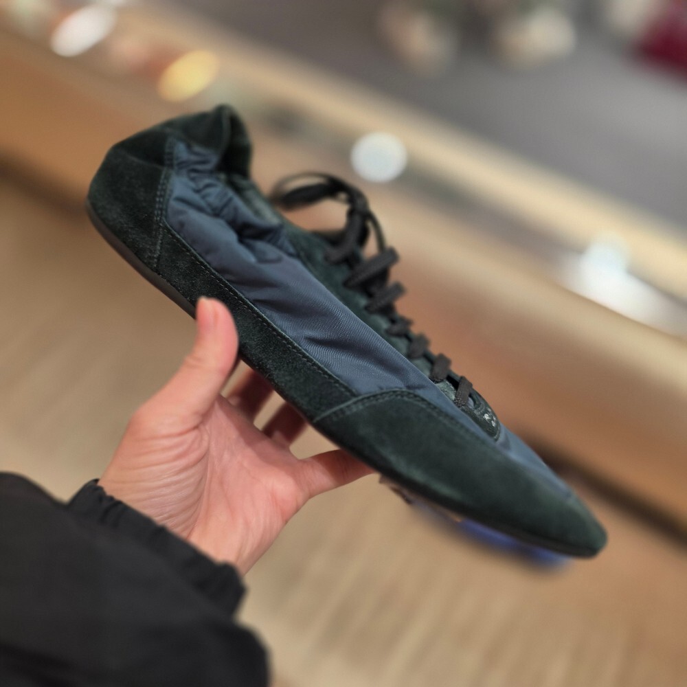 [아울렛] 프라다 컬랩스 리나일론 남성 스니커즈 2EG479