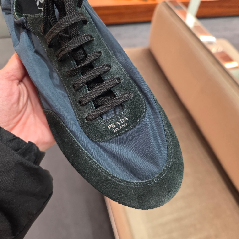 [아울렛] 프라다 컬랩스 리나일론 남성 스니커즈 2EG479