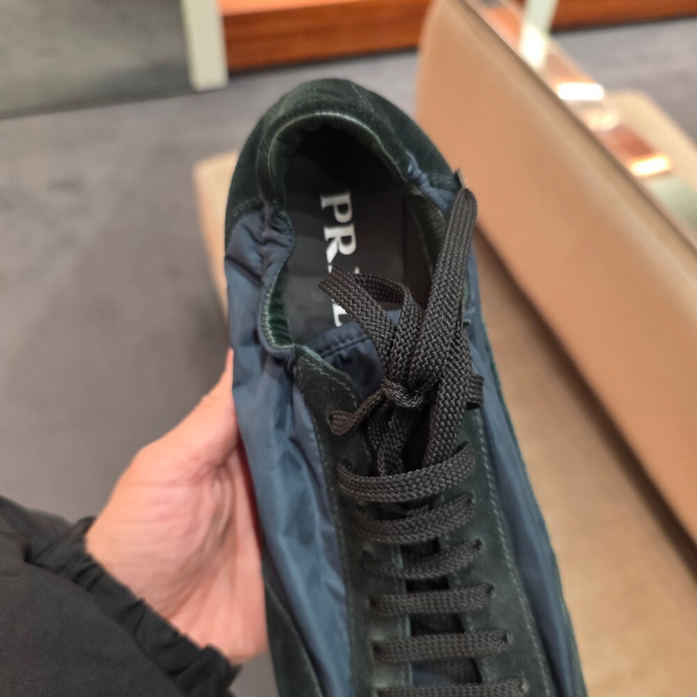 [아울렛] 프라다 컬랩스 리나일론 남성 스니커즈 2EG479