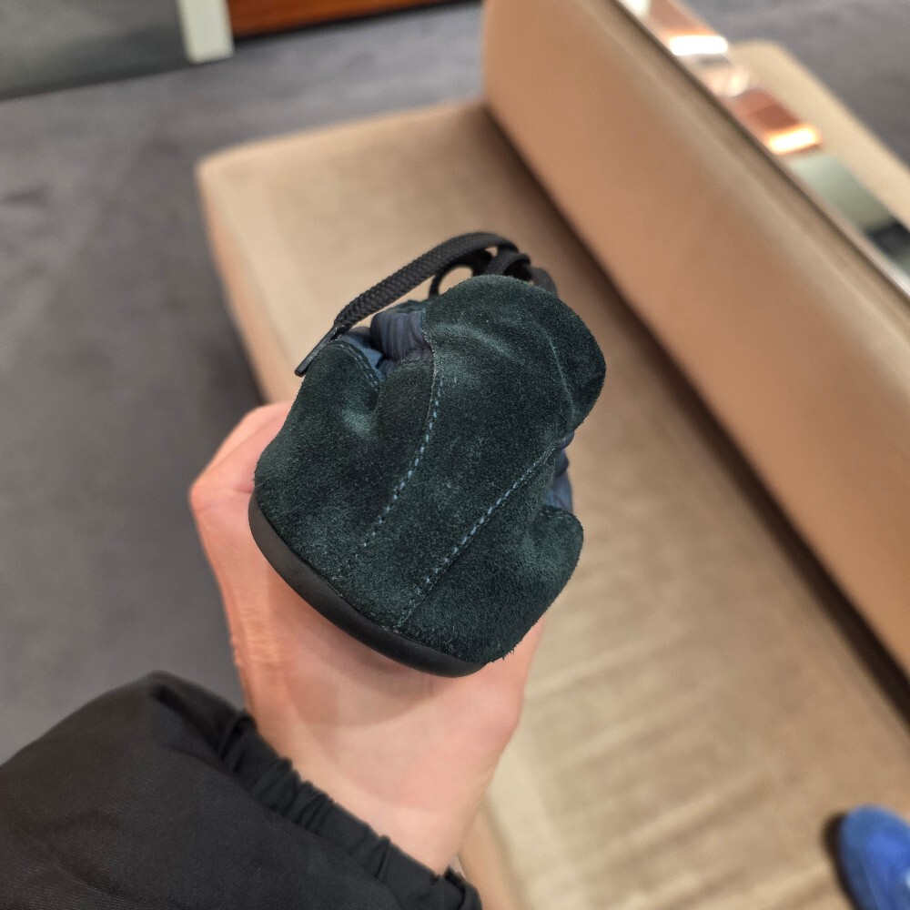 [아울렛] 프라다 컬랩스 리나일론 남성 스니커즈 2EG479