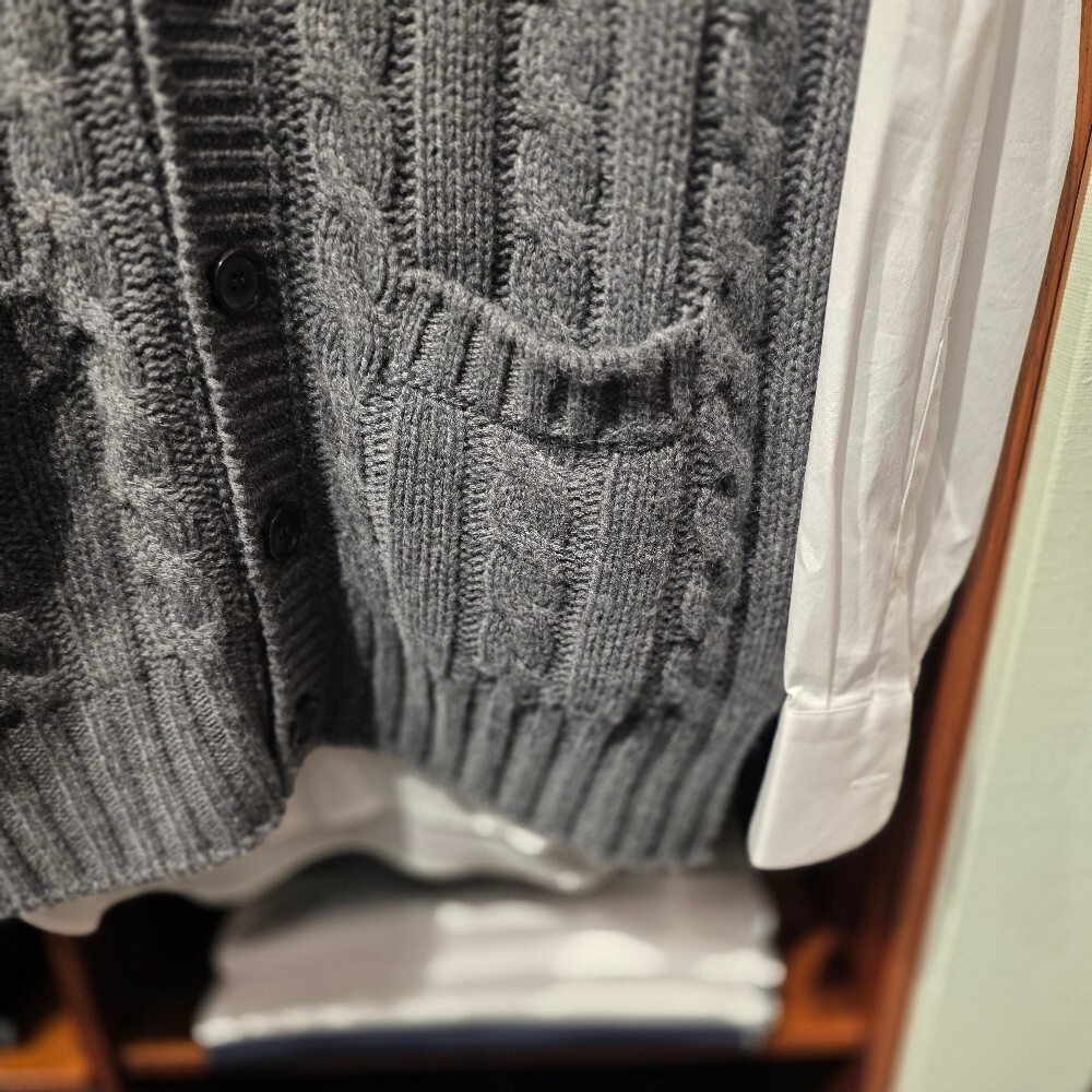 [아울렛] 프라다 캐시미어 남성 베스트 UMT496