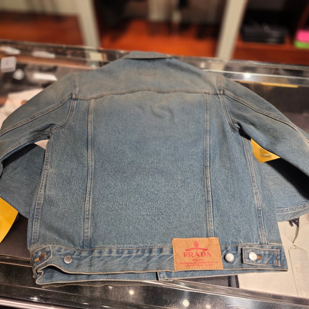 [아울렛] 프라다 삼각로고 남성 데님 자켓 GEB227