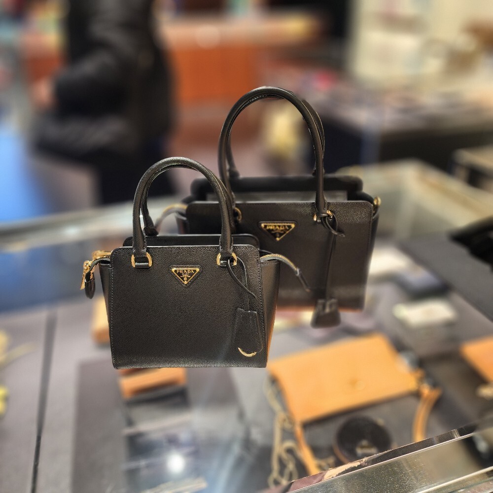 [아울렛] 프라다 삼각로고 사피아노 토트백 1BA409