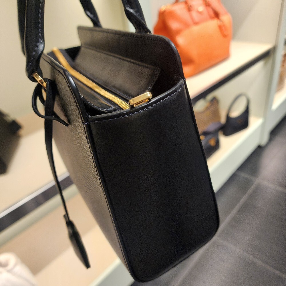 [아울렛] 프라다 삼각로고 사피아노 토트백 1BA409