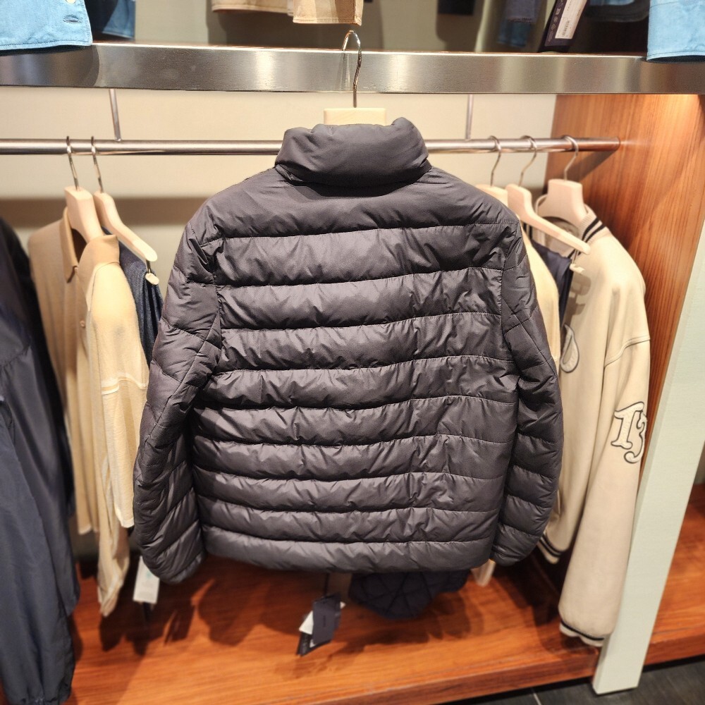 [아울렛] 프라다 삼각로고 남성 패딩 자켓 SGC403