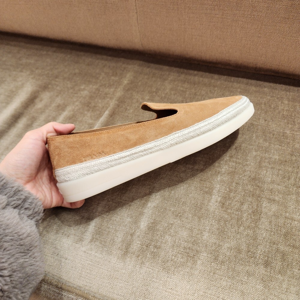 [아울렛] 프라다 스웨이드남성 슬립온 2DG157