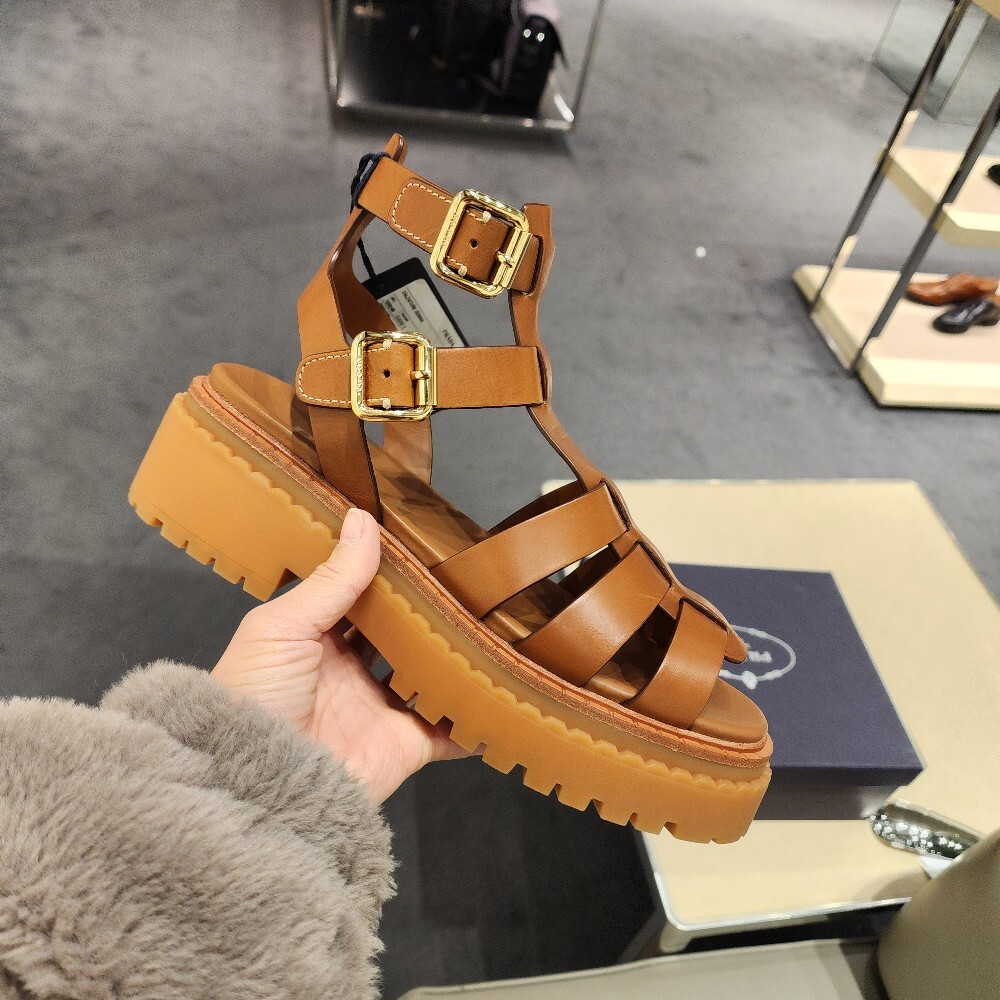 [아울렛] 프라다 글레디에이터 스트랩 여성 샌들 1X924N