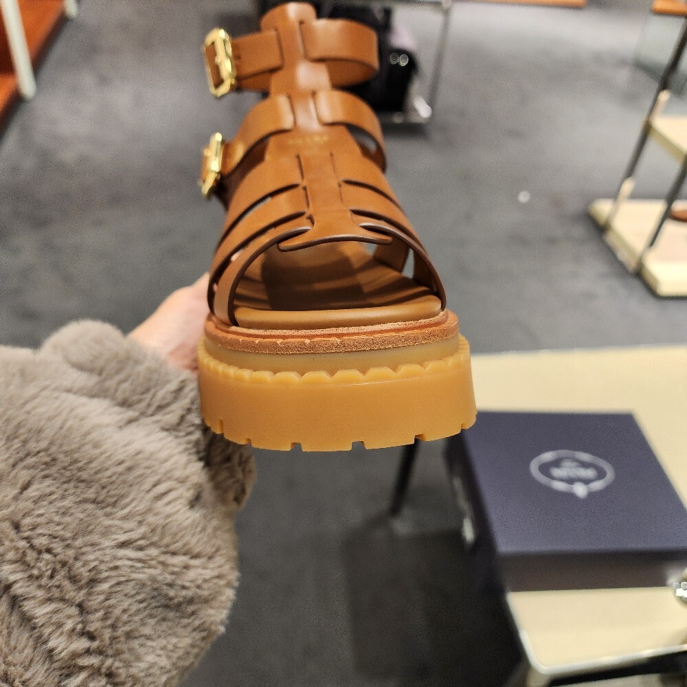 [아울렛] 프라다 글레디에이터 스트랩 여성 샌들 1X924N