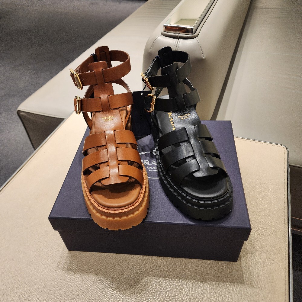 [아울렛] 프라다 글레디에이터 스트랩 여성 샌들 1X924N