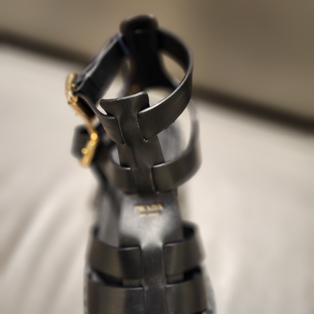 [아울렛] 프라다 글레디에이터 스트랩 여성 샌들 1X924N