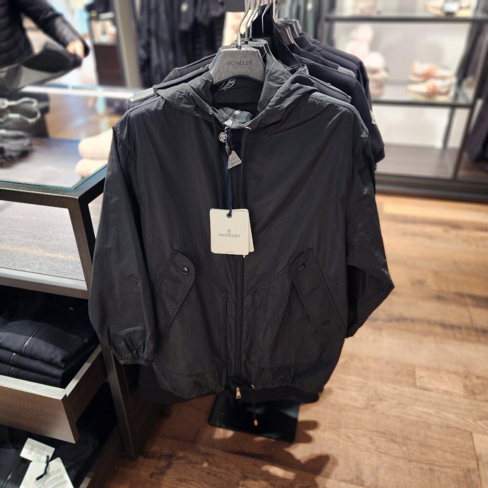 [아울렛] 몽클레르MELIA여성 바람막이 자켓 J10931A00092 597JT