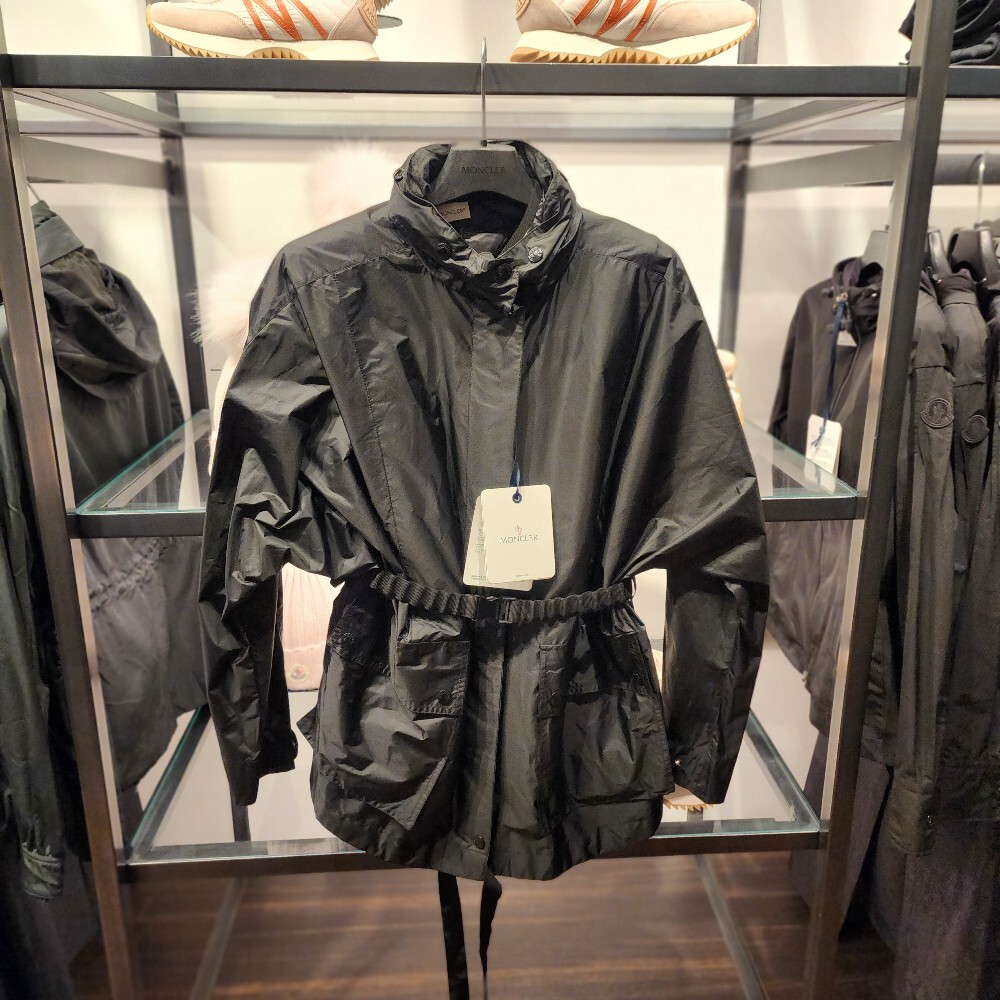 [아울렛] 몽클레르 CELENO 여성 경량 패딩 조끼 바람막이 자켓 J10931A00041 597G0