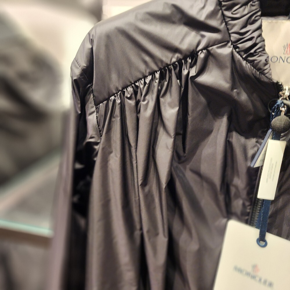 [아울렛] 몽클레르CHAZENRON여성 바람막이 자켓 K10931A00124 597YF