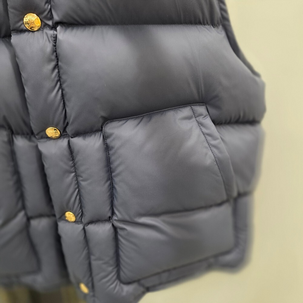 [아울렛] 셀린느 트리옹프 나일론 패딩 조끼 2W23B906V.07MR