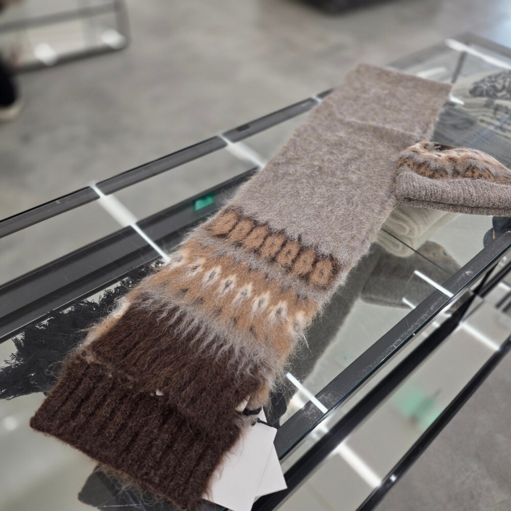 [아울렛] 셀린느 알파카 머플러 AA00R0ZQG.02CV